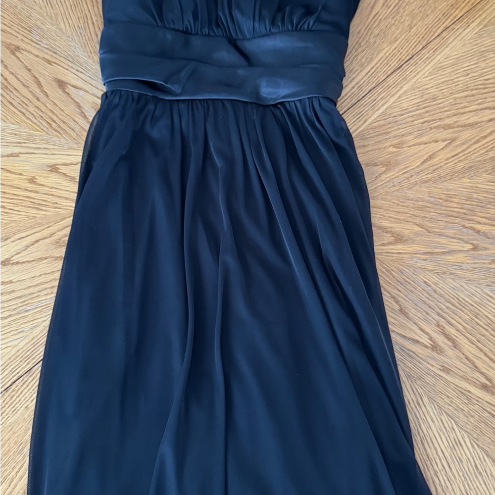 Blu Sage Woman’s Black Prom dress wit a long bow detail in back size12